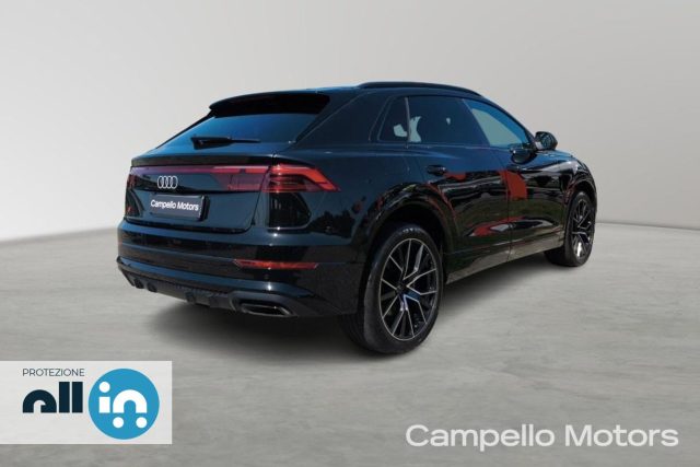 AUDI Q8 usata 2