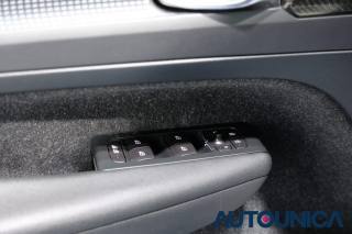 VOLVO XC40 usata, con Isofix