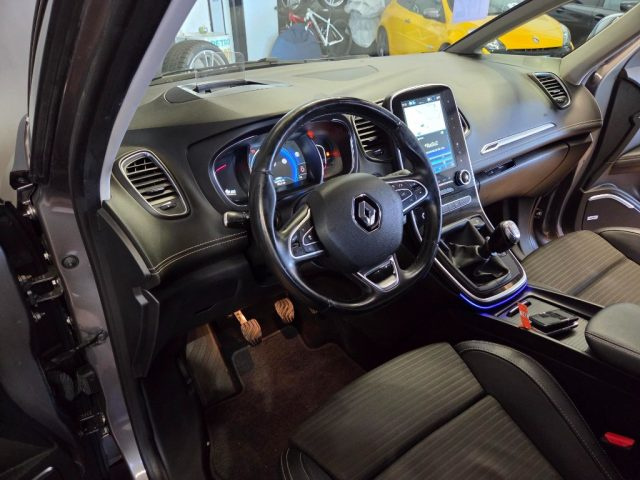 RENAULT Scenic usata, con Servosterzo