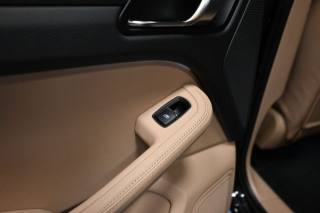 PORSCHE Macan usata 131