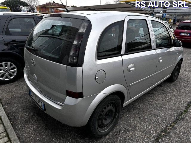OPEL Meriva usata, con Airbag