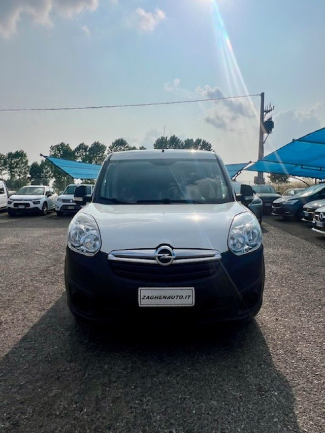 OPEL Combo usata 18