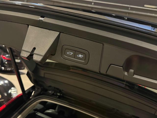 VOLVO XC60 usata, con Volante multifunzione