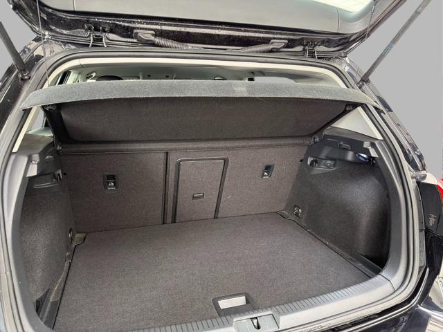 VOLKSWAGEN Golf usata, con Fendinebbia