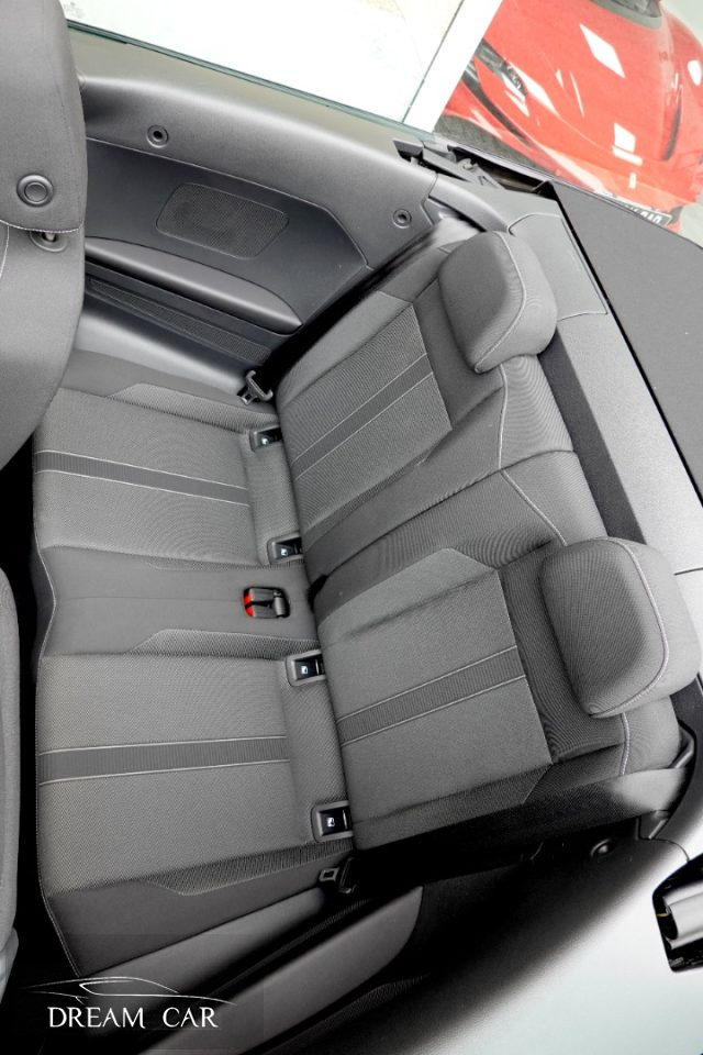 VOLKSWAGEN T-Roc usata, con Controllo automatico clima