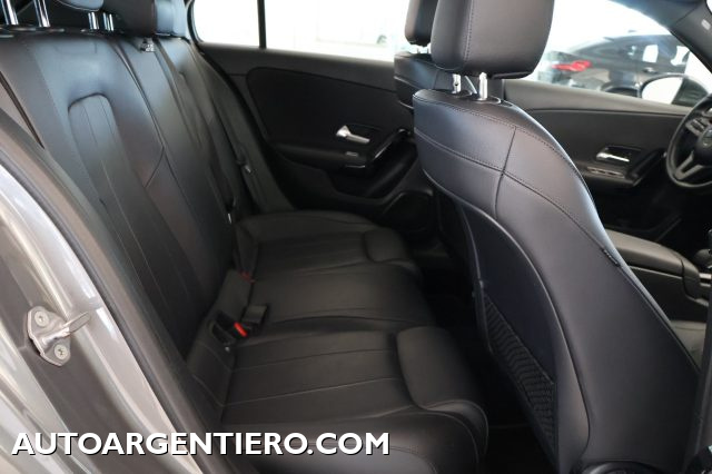 MERCEDES-BENZ A 180 usata, con Specchietti laterali elettrici