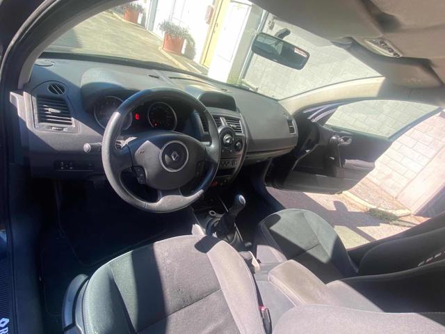 RENAULT Megane usata 8