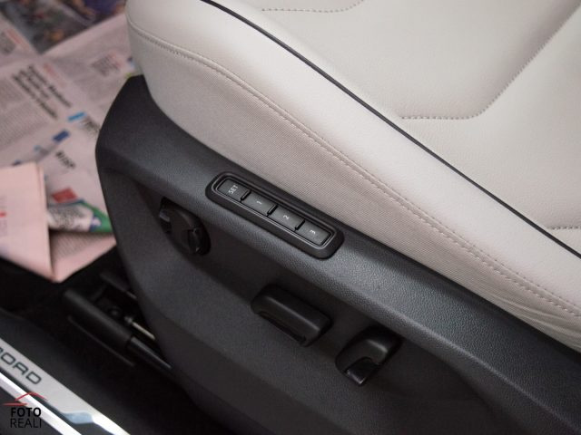 VOLKSWAGEN Tiguan Allspace usata, con Fari LED