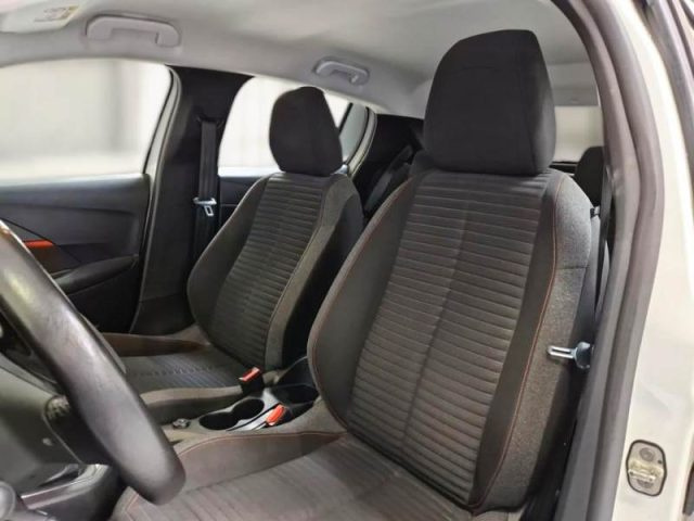 PEUGEOT 208 usata, con Boardcomputer