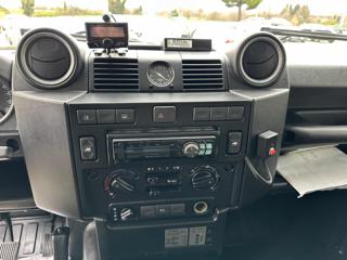 LAND ROVER Defender usata 13