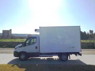 IVECO Daily usata, con Servosterzo
