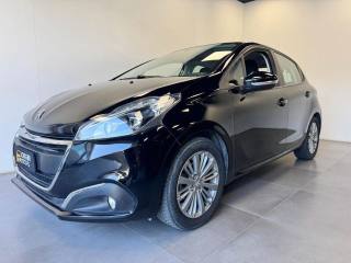 PEUGEOT 208 usata, con USB