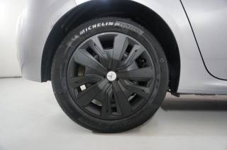 PEUGEOT 208 usata, con Autoradio