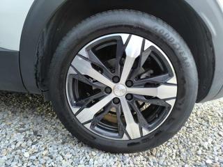 PEUGEOT 3008 usata, con Telecamera per parcheggio assistito