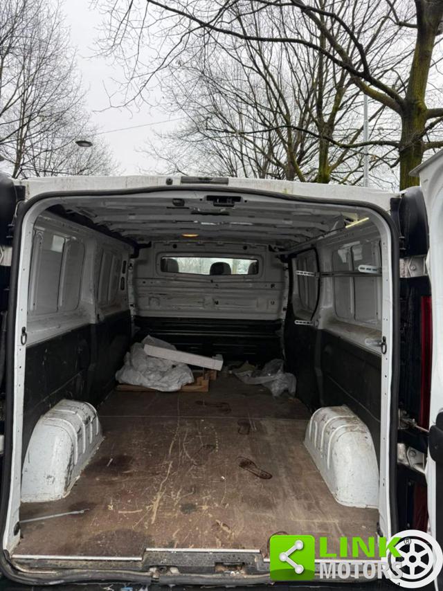 OPEL Vivaro usata, con Servosterzo