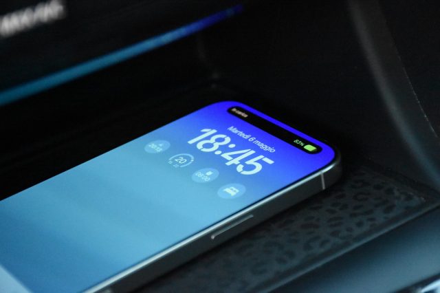 JAGUAR E-Pace usata, con Volante multifunzione