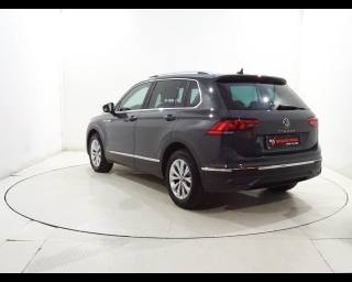 VOLKSWAGEN Tiguan usata, con Airbag laterali