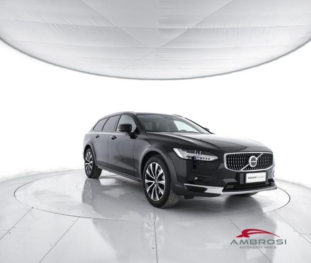 VOLVO V90 Cross Country usata 1