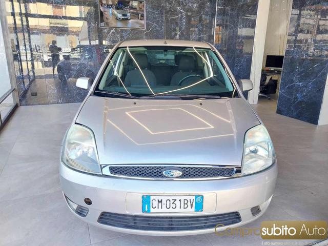 FORD Fiesta usata, con ABS