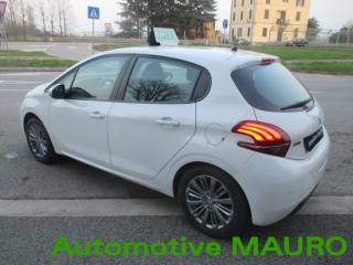 PEUGEOT 208 usata, con Autoradio