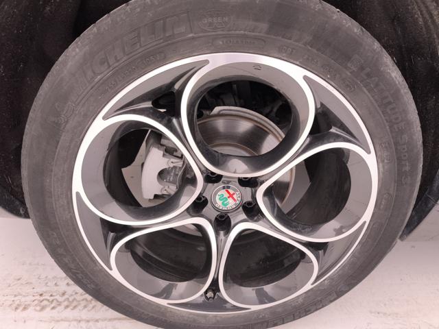 ALFA ROMEO Stelvio usata, con Volante in pelle