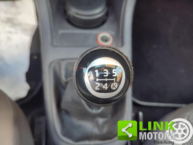 VOLKSWAGEN up! usata 23