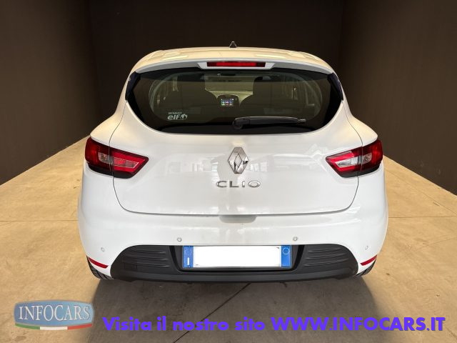 RENAULT Clio usata, con Autoradio digitale