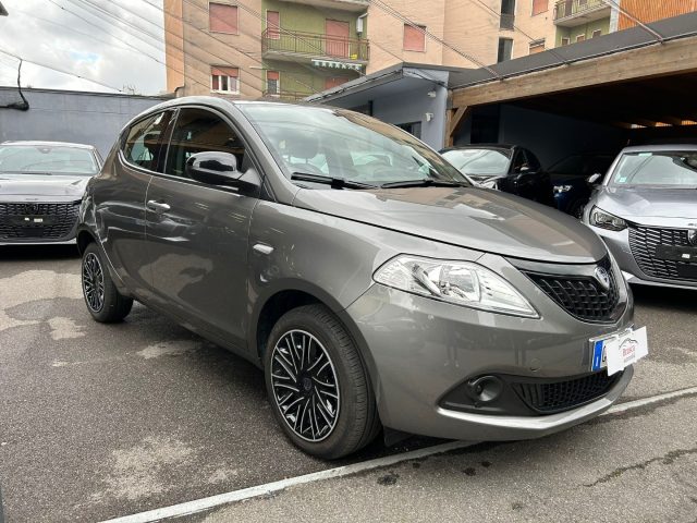 LANCIA Ypsilon usata, con Airbag