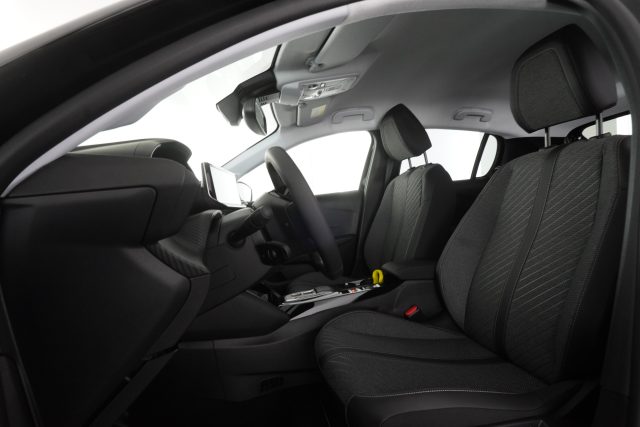 PEUGEOT 208 usata 9