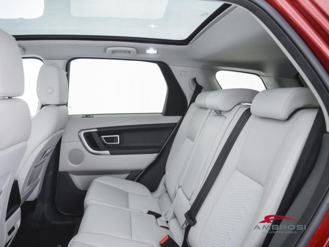 LAND ROVER Discovery Sport usata 9