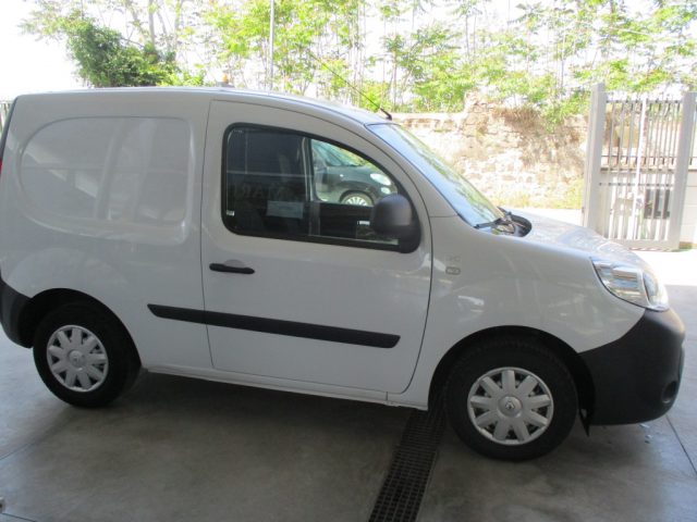RENAULT Kangoo usata, con Autoradio