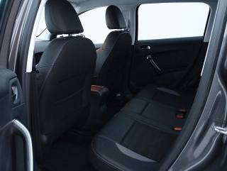 PEUGEOT 2008 usata, con Sensori di parcheggio posteriori