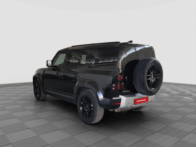 LAND ROVER Defender usata 2