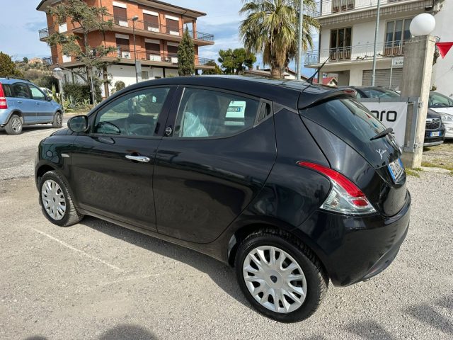 LANCIA Ypsilon usata, con Boardcomputer