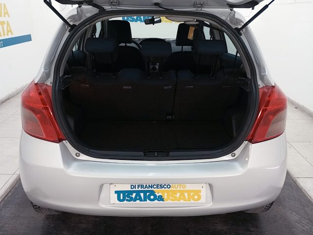 TOYOTA Yaris usata, con Servosterzo
