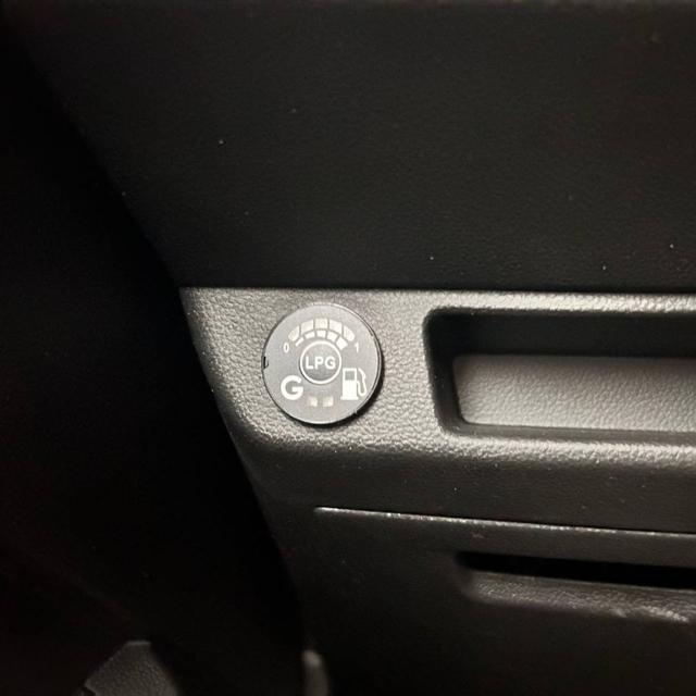 RENAULT Clio usata, con Bluetooth