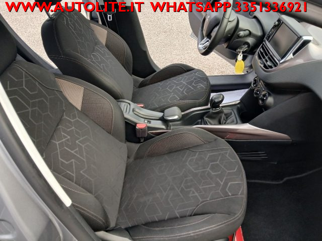 PEUGEOT 2008 usata, con Volante multifunzione