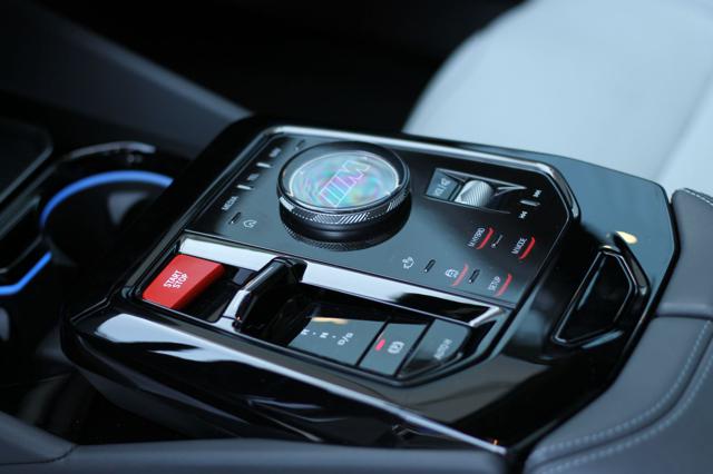BMW M5 usata, con USB