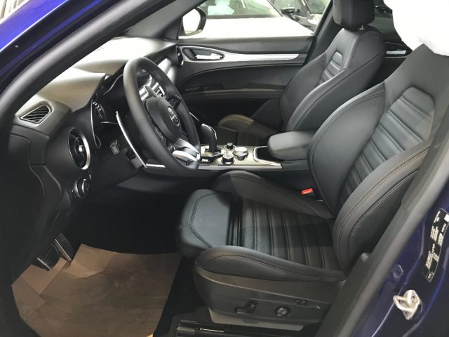 ALFA ROMEO Stelvio usata, con Controllo automatico clima