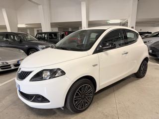 LANCIA Ypsilon usata, con Airbag