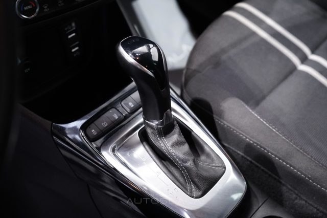 OPEL Crossland usata, con Touch screen