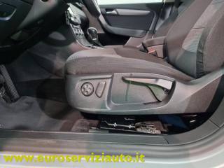 VOLKSWAGEN Passat usata 39