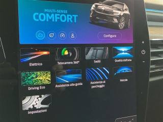 RENAULT Austral usata, con Hill holder