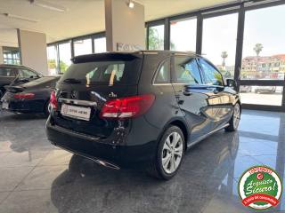 MERCEDES-BENZ B 180 usata, con Alzacristalli elettrici