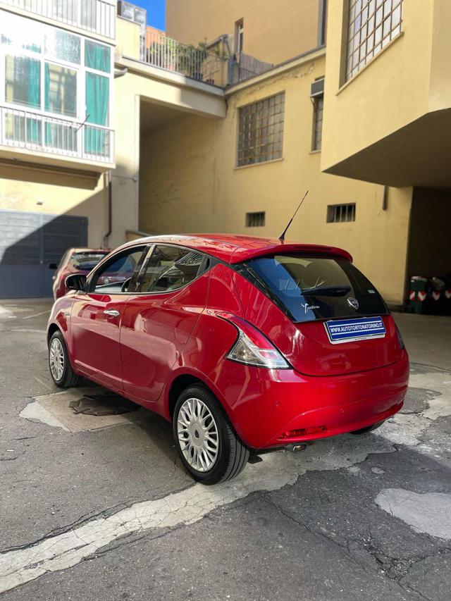 LANCIA Ypsilon usata, con Autoradio
