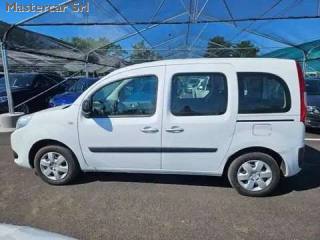 RENAULT Kangoo usata, con USB