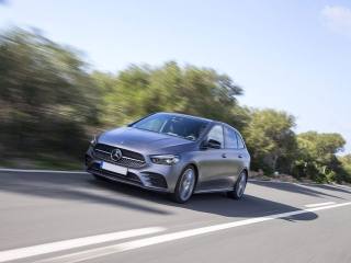 MERCEDES-BENZ B 180 d Automatic Business Extra