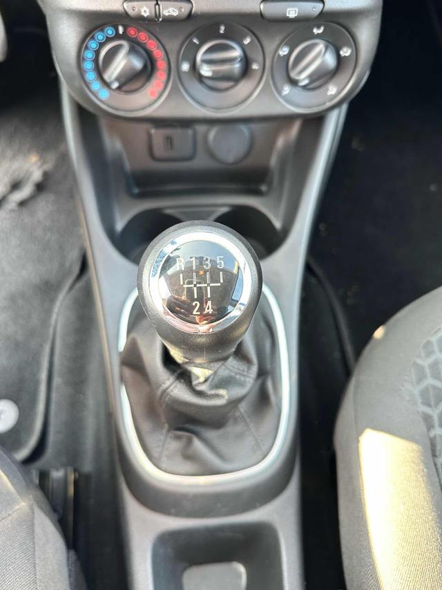 OPEL Corsa usata, con Touch screen