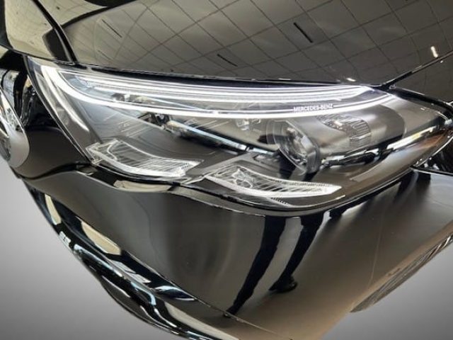 MERCEDES-BENZ E 220 usata, con Cerchi in lega
