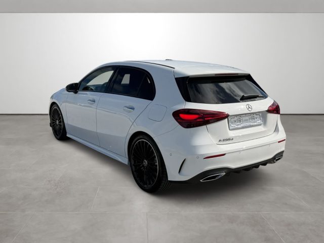 MERCEDES-BENZ A 200 usata, con Chiusura centralizzata